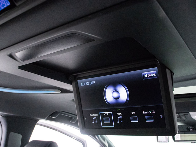 ★フリップダウンモニター★後席の方もDVD等をお楽しみいただけます!