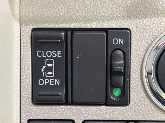 �y�p���[�X���C�h�h�A�z�X�}�[�g�L�[��^�]�Ȃ̃X�C�b�`�ŃX���C�h�h�A�̊J���\���d��������͂����ăh�A���J����K�v�������A���������q�l�ł��A�d���ו��������Ă��鎞�����N�ɊJ���߂ł��܂���