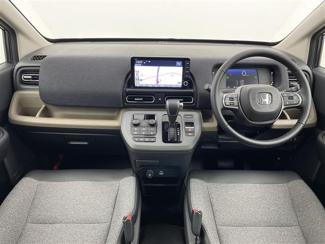 フリード1.5 e:HEV エアー EX