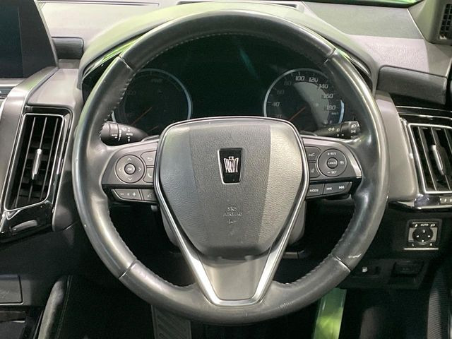 �y�����v�����X�e�A�����O�z�㎿�Ȋv���g�p���邱�ƂŁA��ɂ����������݂ƂĂ��^�]���₷���n���h���ł���