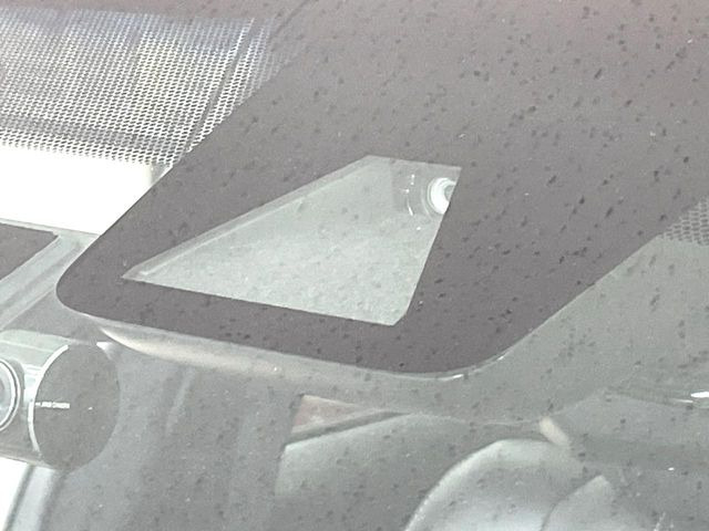 �y�g���^�Z�[�t�e�B�Z���X�z���s���ɑO���̎ԗ�����F�����A�Փ˂������Ȏ��͌x��ƃu���[�L�ŏՓˉ���Ɣ�Q�y�����A�V�X�g�B�����S�Ƀh���C�u�����y���݂��������܂��B