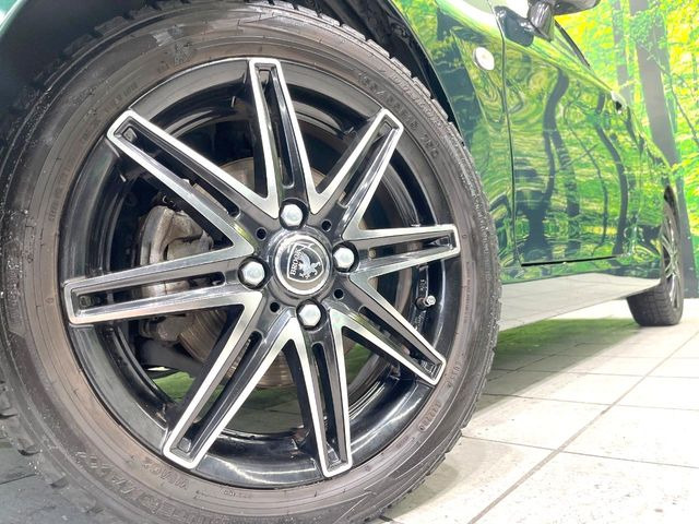 �y15�C���`�A���~�z�C�[���z�O�ςɃ}�b�`�����A���~�z�C�[���𑕒����Ă���܂��B�e��A���~�z�C�[����A�X�^�b�h���X�^�C�����戵�����Ă���܂��B���񂲑��k����������