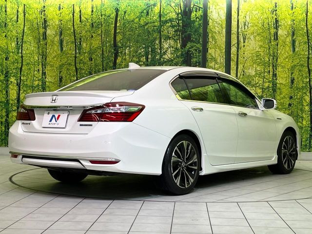 ☆全国のネクステージからお取り寄せが可能※!遠方の店舗に展示してあるクルマが気になる場合も、最寄りの店舗でご覧いただくことが可能です!是非私たちに要望をお聞かせください!※別途費用