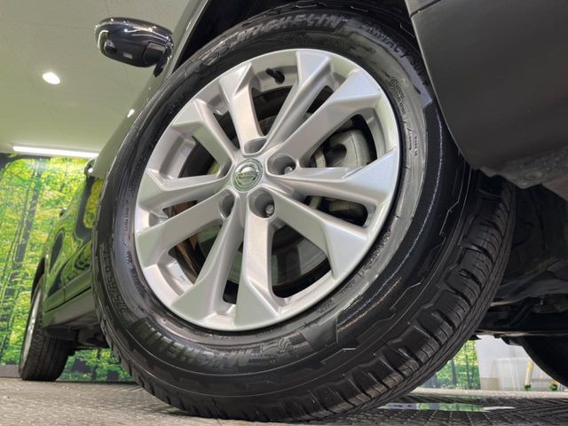 �y����17�C���`�A���~�z�C�[���z�O�ςɃ}�b�`���������A���~�z�C�[���𑕒����Ă���܂��B�e��ЊO�A���~�z�C�[����A�X�^�b�h���X�^�C�����戵�����Ă���܂��B���񂲑��k����������