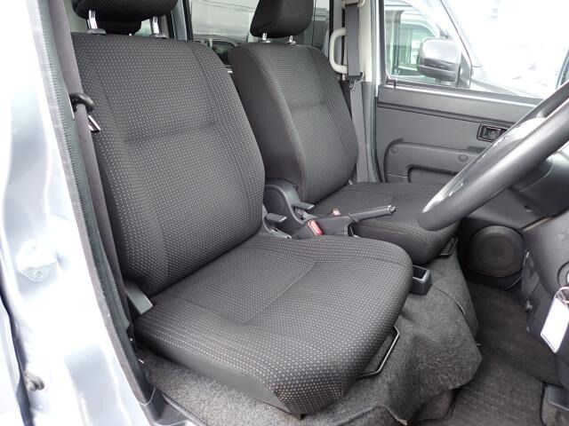 �t�����g�V�[�g����ԗǍD�ł���B�傫�ȉ�����Ȃ��A����S�n�������ł���B