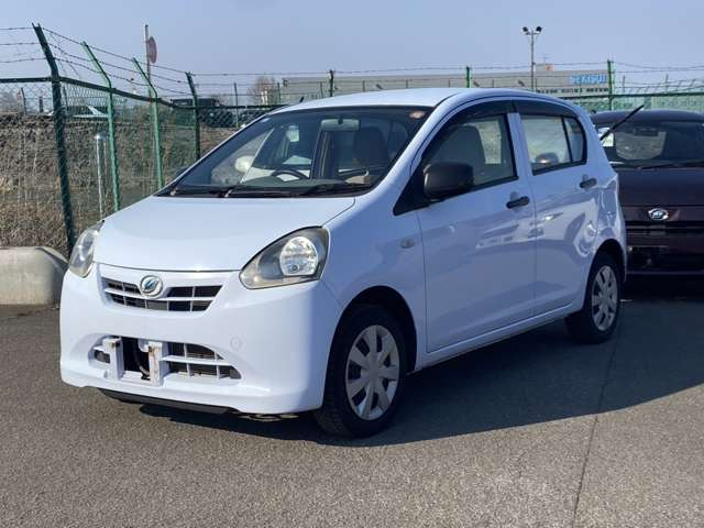 ���X�͔N�����x�ƂȂ��Ă���܂��B�c�Ǝ��Ԃ�10:00�`19:00�ł��B