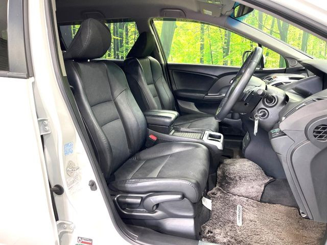 �y�n�[�t���U�[�V�[�g�z�������ƍ���S�n�𗼗������l�C�̃V�[�g���w�ʁE���ʂ̃t�@�u���b�N�f�ނ́A�ʋC���̗ǂ��⊊��ɂ����ɗD��Ă��܂��B�C���╞���ɍ��E���ꂸ���K�ɂ���肢�������܂��B