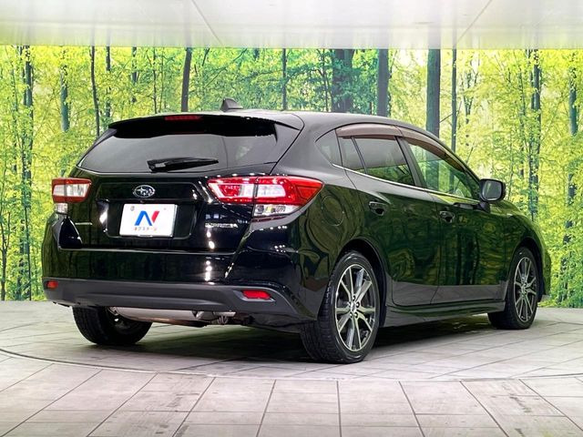 ☆全国のネクステージからお取り寄せが可能※!遠方の店舗に展示してあるクルマが気になる場合も、最寄りの店舗でご覧いただくことが可能です!是非私たちに要望をお聞かせください!※別途費用