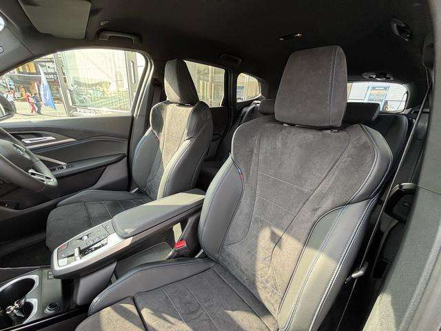 iX1eドライブ20 Mスポーツ