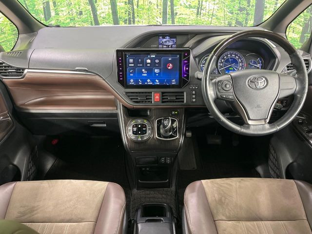 エスクァイアハイブリッド1.8 Gi プレミアムパッケージ