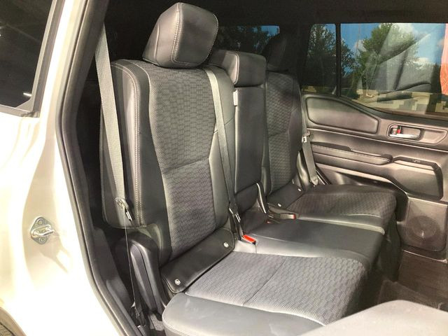 �㕔���Ȃ��C�ɂȂ�悤�ȃL�Y�E�����ւ��蓙�A�傫�ȃ_���[�W�͂Ȃ��A�ǍD�ȏ�Ԃł��B