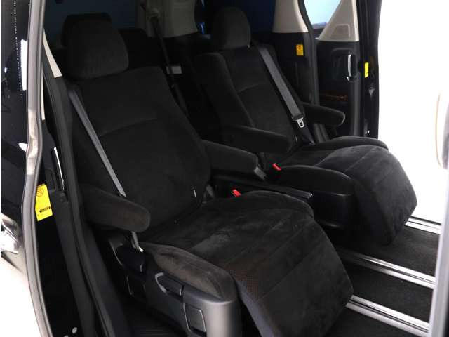 �y�I�b�g�}���t���Z�J���h�V�[�g�z�ő�800mm�̃����O�X���C�h�V�[�g�ƃI�b�g�}���@�\�ɂ�葫���y�X�L�΂������\�ł�!�܂��A�Ђ��|��������܂��̂ŁA���K�ȃh���C�u�����y���݂��������܂�!