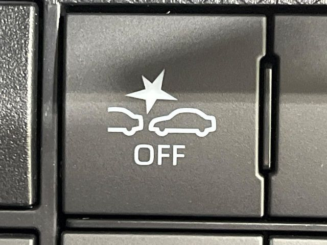 �y�X�}�[�g�A�V�X�g�z���s���ɑO���̎ԗ�����F�����A�Փ˂������Ȏ��͌x��ƃu���[�L�ŏՓˉ���Ɣ�Q�y�����A�V�X�g�B�����S�Ƀh���C�u�����y���݂��������܂��B