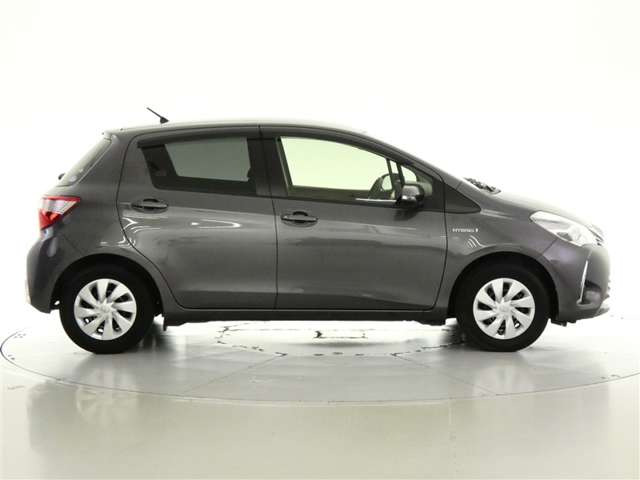 ヴィッツ1.5 ハイブリッド F