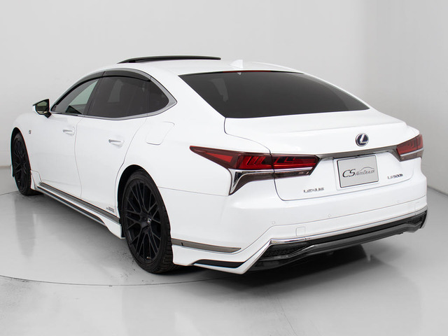 ★モデリスタエアロ装備!!大人気の純正エアロ!純正の良さを残しつつ上品な印象に仕上がっております!