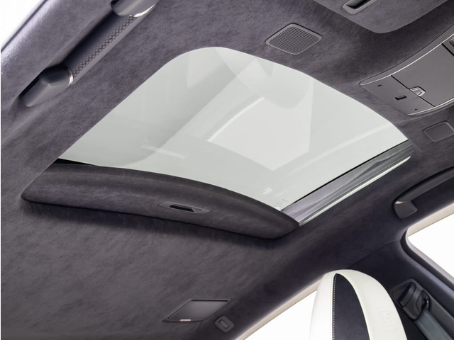 お探しの方必見の人気オプションサンルーフ!