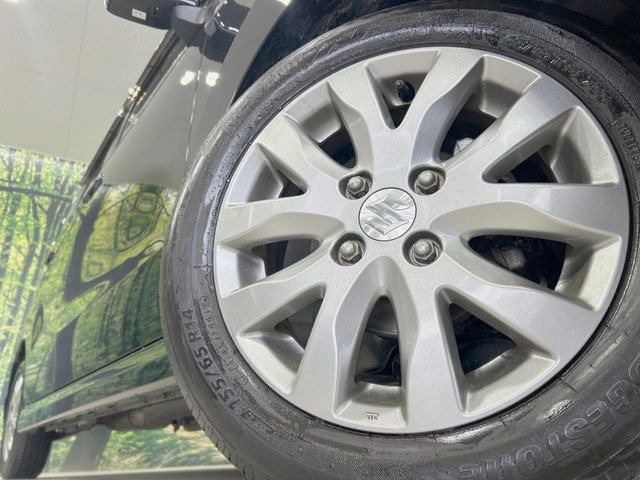 �y����14�C���`�A���~�z�C�[���z�O�ςɃ}�b�`���������A���~�z�C�[���𑕒����Ă���܂��B�e��ЊO�A���~�z�C�[����A�X�^�b�h���X�^�C�����戵�����Ă���܂��B���񂲑��k����������