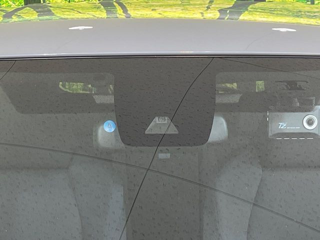 �y�g���^�Z�[�t�e�B�Z���X�z���s���ɑO���̎ԗ�����F�����A�Փ˂������Ȏ��͌x��ƃu���[�L�ŏՓˉ���Ɣ�Q�y�����A�V�X�g�B�����S�Ƀh���C�u�����y���݂��������܂��B