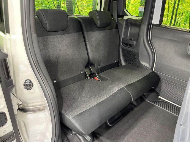 ���i���ȃI���W�i���t���A�}�b�g���I�v�V�����ɂĂ��p�ӂ��Ă���܂��B���D���ȃf�U�C����J���[�����Ԃɍ��킹�đI��ł����������Ƃ��ł��܂���