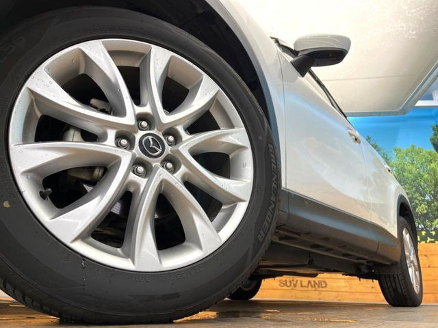 �y����19�C���`�A���~�z�C�[���z�O�ςɃ}�b�`���������A���~�z�C�[���𑕒����Ă���܂��B�e��ЊO�A���~�z�C�[����A�X�^�b�h���X�^�C�����戵�����Ă���܂��B���񂲑��k����������