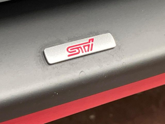 �ySTI�G�A���z�l�C��STI�G�A���𑕔�!�N���}�̊O�ς����X�^�C���b�V���ɂȂ�A�X���ő��݊����ӂ��1��Ɂ􏫗������ւ��鎞�ɂ����Z�[���ɉe�����₷���A���l����l�C�̑����ł�!