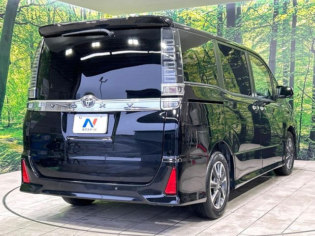 ☆全国のネクステージからお取り寄せが可能※!遠方の店舗に展示してあるクルマが気になる場合も、最寄りの店舗でご覧いただくことが可能です!是非私たちに要望をお聞かせください!※別途費用