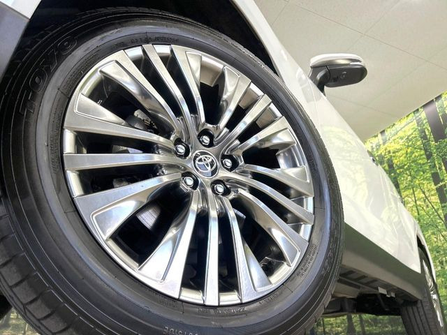 �y����19�C���`�A���~�z�C�[���z�O�ςɃ}�b�`���������A���~�z�C�[���𑕒����Ă���܂��B�e��ЊO�A���~�z�C�[����A�X�^�b�h���X�^�C�����戵�����Ă���܂��B���񂲑��k����������