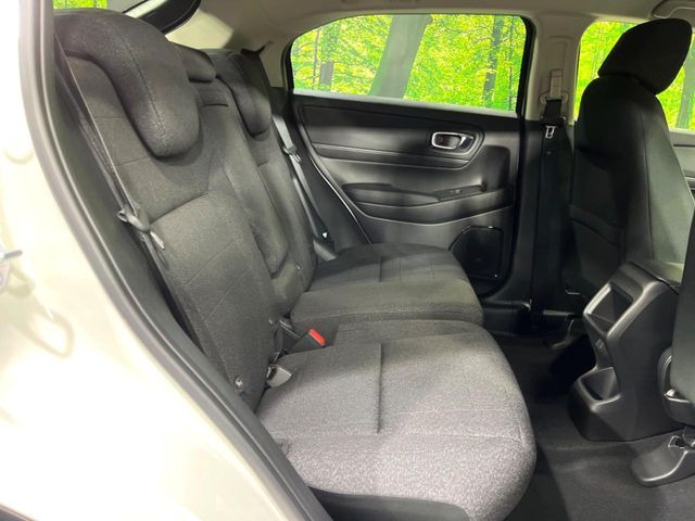 高品質なオリジナルフロアマットもオプションにてご用意しております。お好きなデザインやカラーをお車に合わせて選んでいただくことができます♪