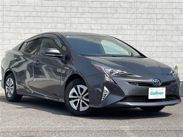 プリウス1.8 A E-Four 4WD