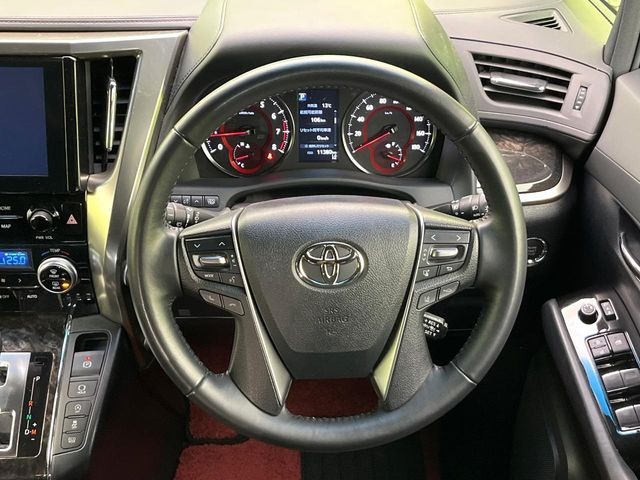 �y�����v�����X�e�A�����O�z�㎿�Ȋv���g�p���邱�ƂŁA��ɂ����������݂ƂĂ��^�]���₷���n���h���ł���