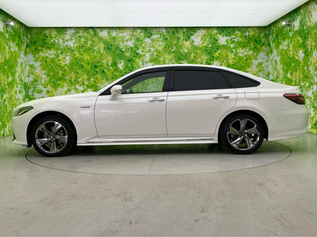 クラウンハイブリッド 2.5 RS アドバンス Four 4WD