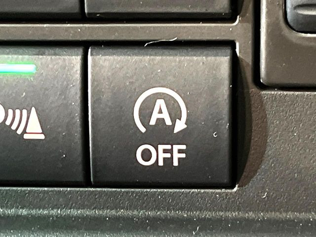 �y�A�C�h�����O�X�g�b�v�z�ԐM����a�؂Œ�Ԃ����ۂɃG���W�����~���A���ʂȔR���̏����}���܂��B�R��������ی�ɂȂ���@�\��G���W���̓u���[�L�𗣂��΍Ďn�����܂��B