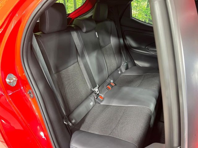 �y�n�[�t���U�[�V�[�g�z�������ƍ���S�n�𗼗������l�C�̃V�[�g���w�ʁE���ʂ̃t�@�u���b�N�f�ނ́A�ʋC���̗ǂ��⊊��ɂ����ɗD��Ă��܂��B�C���╞���ɍ��E���ꂸ���K�ɂ���肢�������܂��B