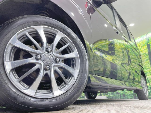 �y����14�C���`�A���~�z�C�[���z�O�ςɃ}�b�`���������A���~�z�C�[���𑕒����Ă���܂��B�e��ЊO�A���~�z�C�[����A�X�^�b�h���X�^�C�����戵�����Ă���܂��B���񂲑��k����������