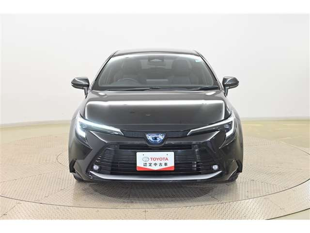 カローラ1.8 ハイブリッド W×B