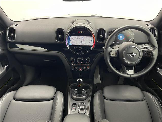 ミニクロスオーバークーパー D オール4 ハイランド エディション 4WD