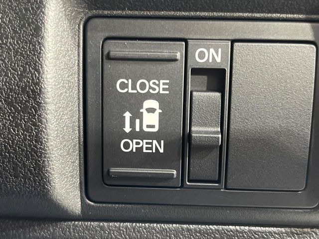 �y�p���[�X���C�h�h�A�z�X�}�[�g�L�[��^�]�Ȃ̃X�C�b�`�ŃX���C�h�h�A�̊J���\���d��������͂����ăh�A���J����K�v�������A���������q�l�ł��A�d���ו��������Ă��鎞�����N�ɊJ���߂ł��܂���