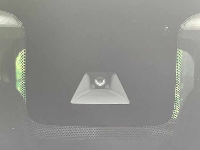 �y�O�He-Assist�z���s���ɑO���̎ԗ�����F�����A�Փ˂������Ȏ��͌x��ƃu���[�L�ŏՓˉ���Ɣ�Q�y�����A�V�X�g�B�����S�Ƀh���C�u�����y���݂��������܂��B