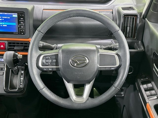 �y�����v�����X�e�A�����O�z�㎿�Ȋv���g�p���邱�ƂŁA��ɂ����������݂ƂĂ��^�]���₷���n���h���ł���