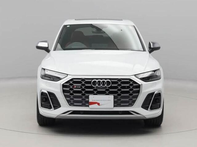 SQ5スポーツバック3.0 4WD