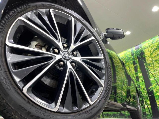 �y����18�C���`�A���~�z�C�[���z�O�ςɃ}�b�`���������A���~�z�C�[���𑕒����Ă���܂��B�e��ЊO�A���~�z�C�[����A�X�^�b�h���X�^�C�����戵�����Ă���܂��B���񂲑��k����������