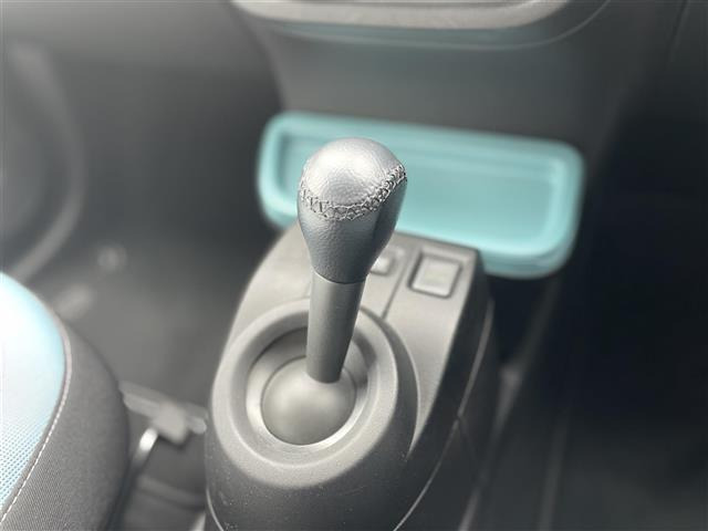 トゥインゴインテンス