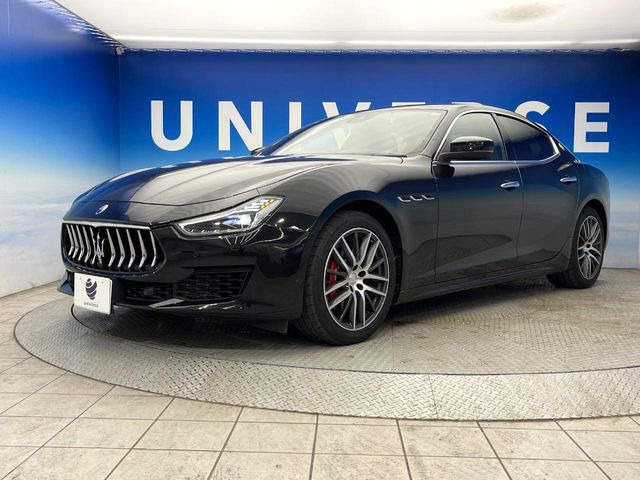 �������t�т̕ۏ؂̑��A���S�̍Œ�3�N�E���s�������ۏ�(�L��)�����p�ӁB�A���Ԃ����S���Ă��y���݂���������l�A�ۏؓ��e���[���͂������A�����_��&�I�C�������⃍�[�h�T�[�r�X���t�т��Ă���܂��B