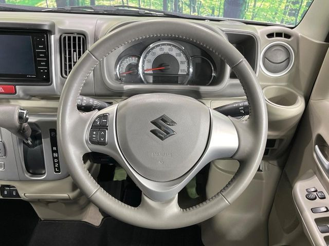 �y�X�e�A�����O�X�C�b�`�z�^�]���A�O������ڐ������炷���ƂȂ��A�I�[�f�B�I���̑��삪�\�ȕ֗��@�\!���S&���K�ȃh���C�u�����o���Ă���܂���