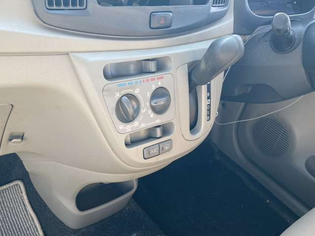 ���X�͎Ԃ̕i���Ɏ��M�������Ă��܂�!�Ȃ̂ŁA���܂��܂Ȋp�x����70���ȏ�̂��ʐ^�ڂ��Ă��܂��B