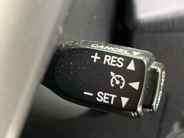 �y�N���[�Y�R���g���[���z�������H�����N���N���s�B�A�N�Z���𗣂��Ă���葬�x�ő��s���ł��A�������^�]���̕��S���y��!�����E�������ȒP�ȃX�C�b�`����Œ����ł��܂��B