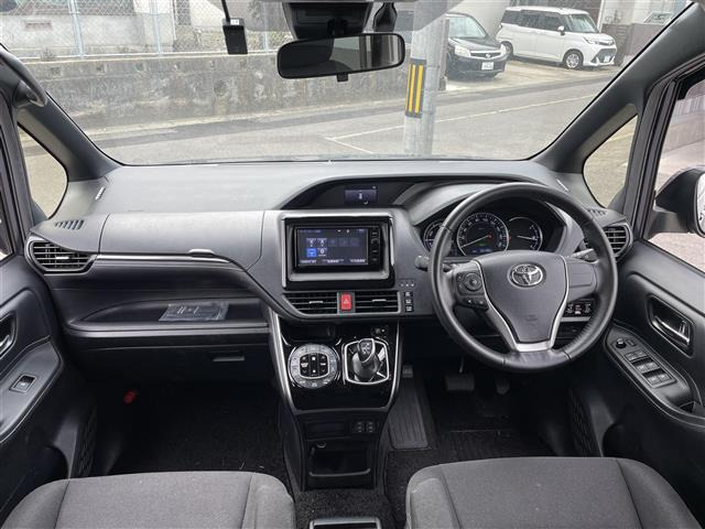 エスクァイアハイブリッド1.8 Xi