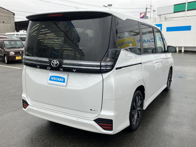 ヴォクシー1.8 ハイブリッド S-Z