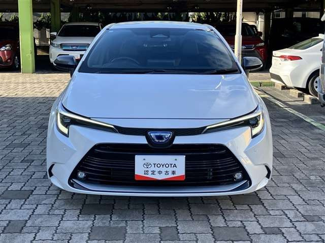 カローラツーリング1.8 ハイブリッド W×B