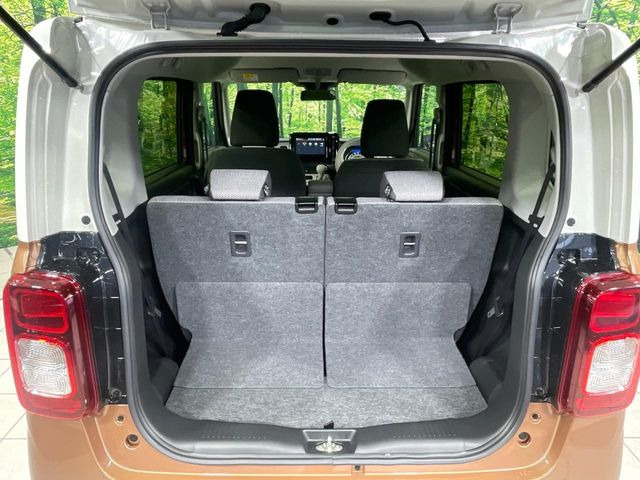 ���i�̂���������ʋ΁A���}���ɏ\���ȉ׎��X�y�[�X���m�ۂ��Ă���܂��B�Z�J���h�V�[�g��|���ƁA�傫�ȉו��̐ύڂ��\�ł���